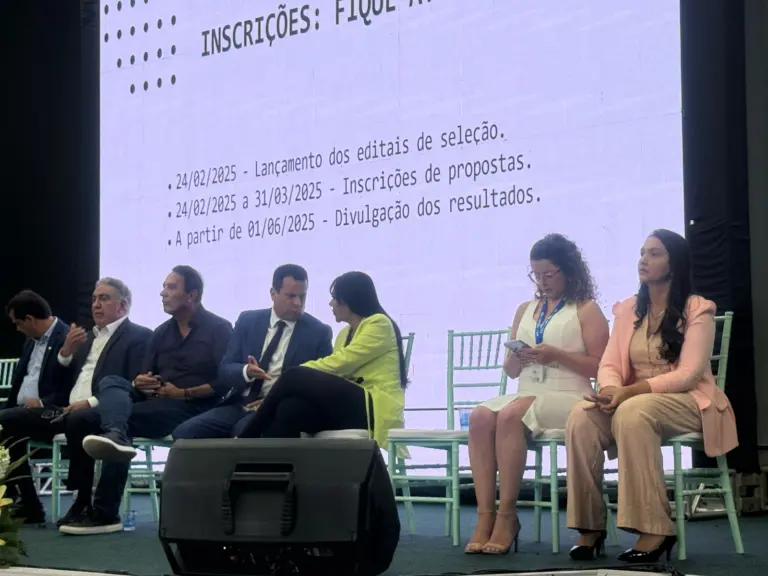 Encontro de Gestores: Fábio Vaz propõe acordo para compartilhar custos do transporte escolar nas maiores cidades e é cotado para 2026