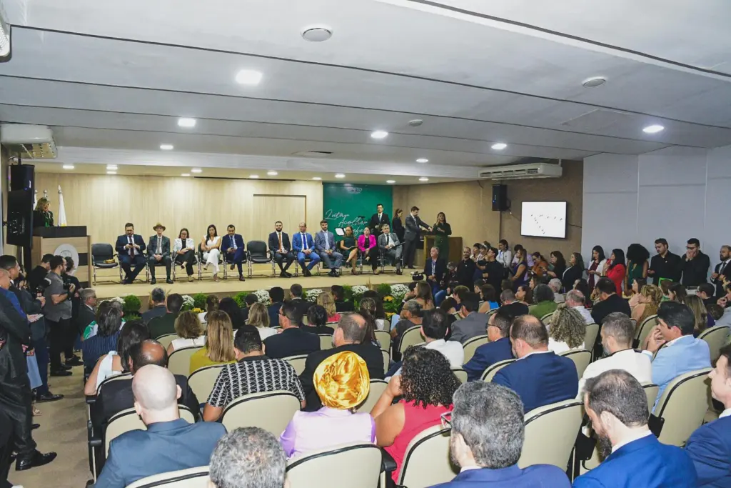 Prefeito Celso Morais prestigia novo defensor público-geral e destaca papel social da Defensoria no TO