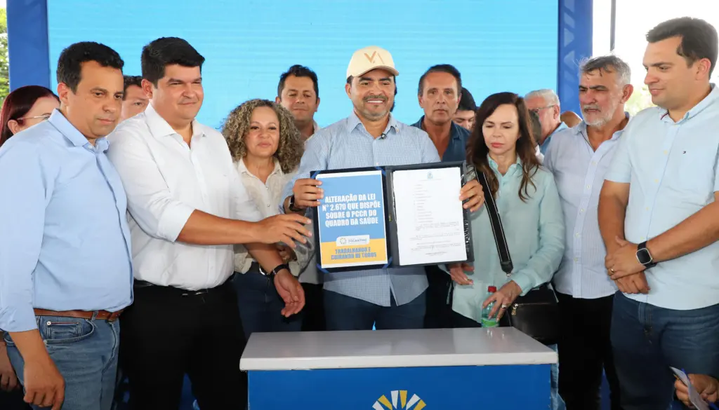 Governador assina ampliação do quadro de servidores da saúde - Fotos Esequias Araújo/Governo do Tocantins
