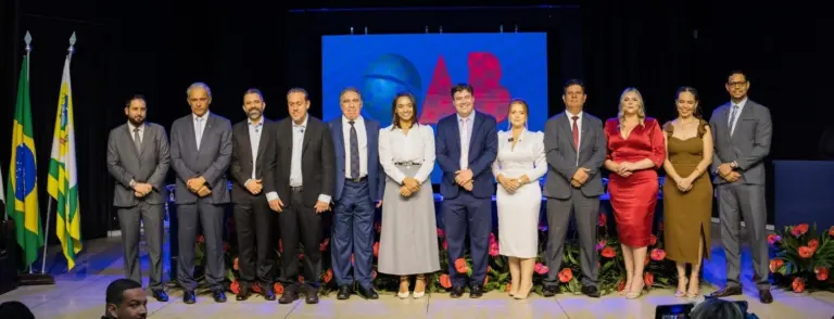 Representando o Prefeito Celso Morais, o Vice-Prefeito Ubiratan Carvalho participa da Solenidade de Posse da nova diretoria da OAB Subseção de Paraíso