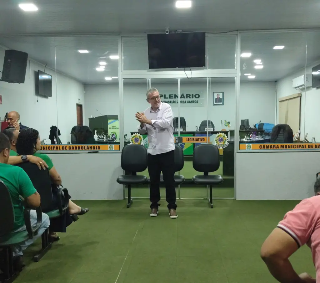 Professores de Barrolândia marcam paralisação para dia 17