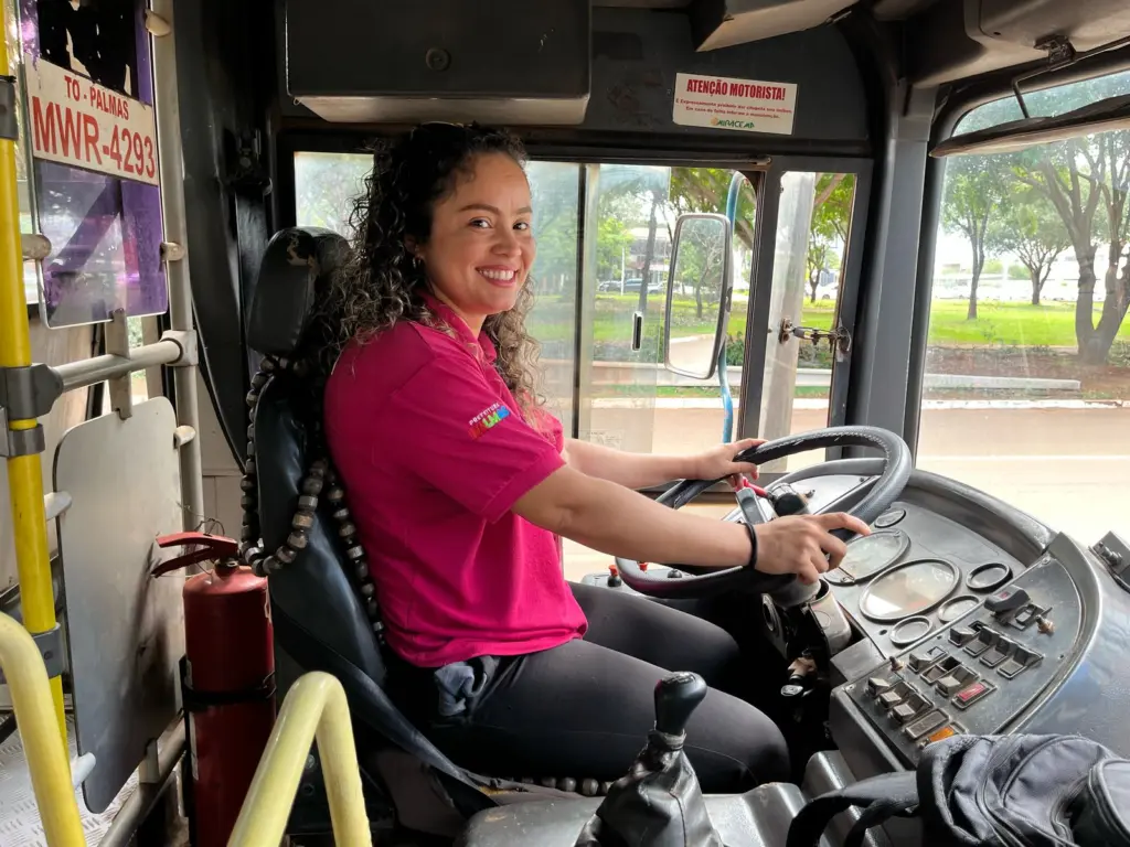 Palmas fortalece e incentiva a inclusão feminina no transporte coletivo da Capital