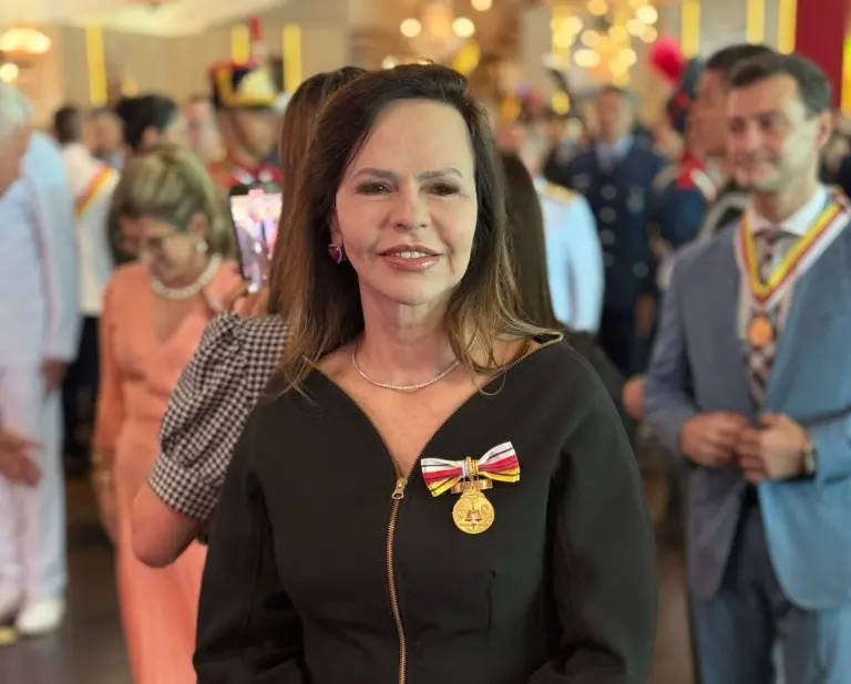 Senadora Professora Dorinha Senadora Professora Dorinha