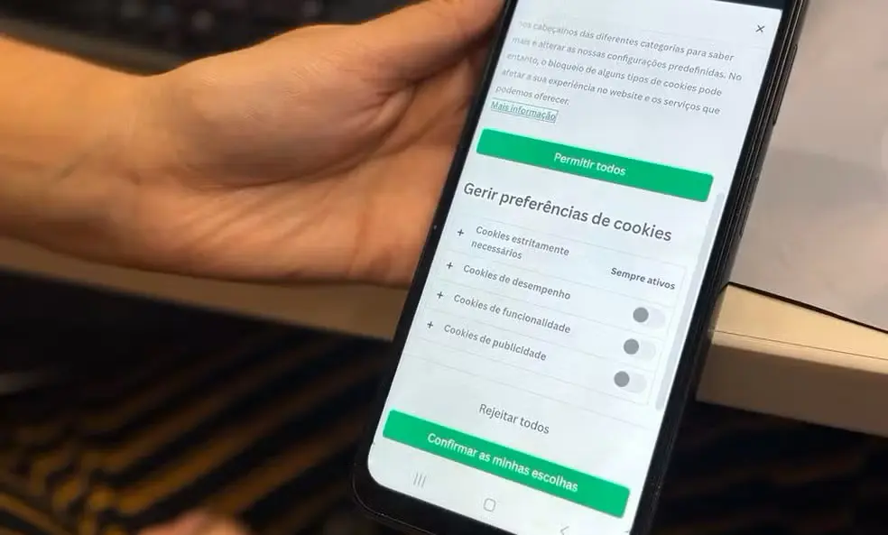 Gerenciar cookies em um site permite escolher quais tipos o usuário quer permitir — Foto: Reprodução/g1