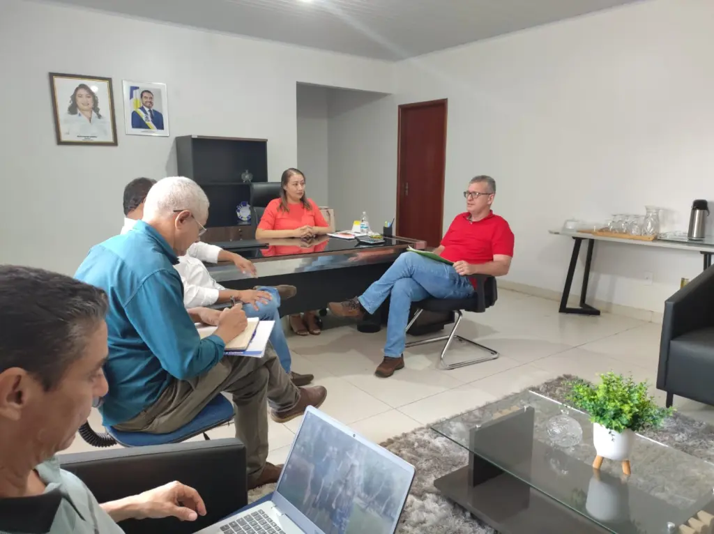 Profissionais da educação de Rio Sono terão reajuste salarial com retroativo a janeiro de 2025 Profissionais da educação de Rio Sono terão reajuste salarial com retroativo a janeiro de 2025