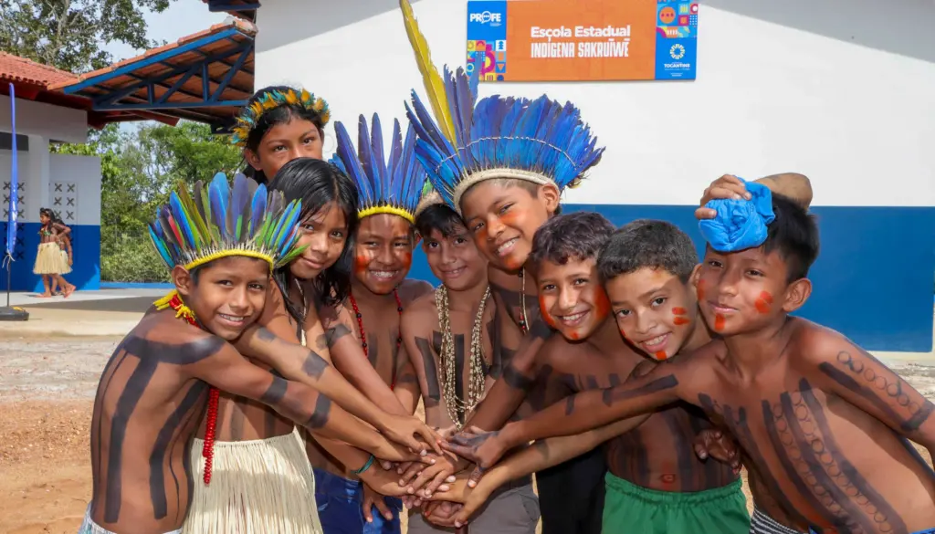 Governo do Tocantins investiu mais de R$ 1,9 milhão em obras de reforma e ampliação das escolas estaduais indígenas, incluindo a Sakruiwẽ, localizada na Aldeia Funil - Foto: Antônio Gonçalves/Governo do Tocantins Governo do Tocantins investiu mais de R$ 1,9 milhão em obras de reforma e ampliação das escolas estaduais indígenas, incluindo a Sakruiwẽ, localizada na Aldeia Funil - Foto: Antônio Gonçalves/Governo do Tocantins