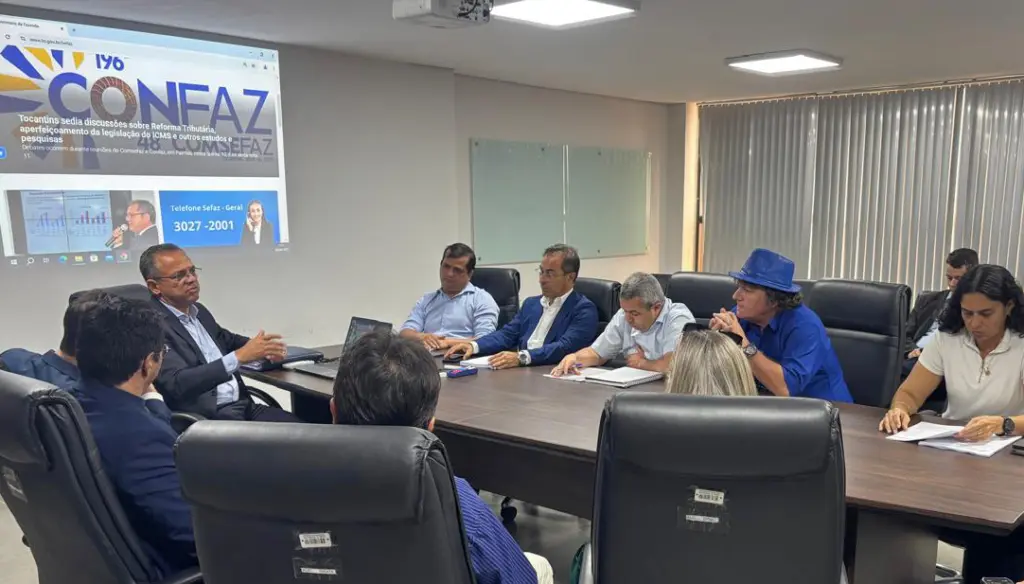 Por meio da Secretaria de Estado da Fazenda, o Governo do Tocantins recebeu representantes da ATM e prefeitos para esclarecer dúvidas sobre os critérios de distribuição do ICMS - Foto: Governo do Tocantins Por meio da Secretaria de Estado da Fazenda, o Governo do Tocantins recebeu representantes da ATM e prefeitos para esclarecer dúvidas sobre os critérios de distribuição do ICMS - Foto: Governo do Tocantins