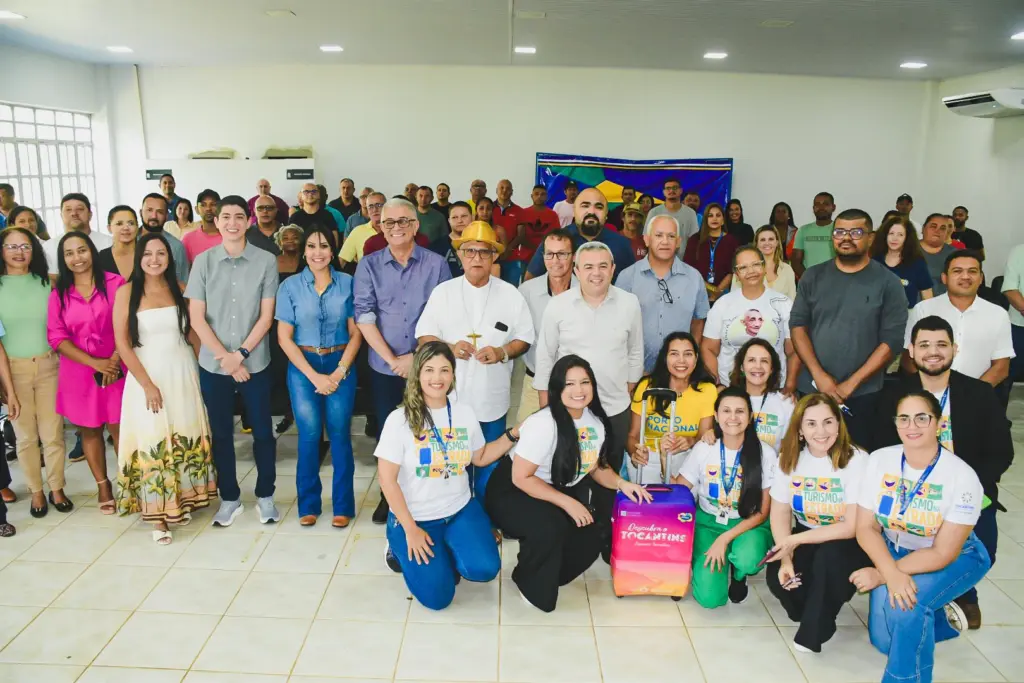 Em Porto Nacional, prefeito Celso Morais participa do Encontro “Turismo na Estrada” e destaca a importância do programa