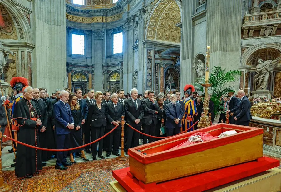 Lula e comitiva brasileira desembarca em Roma e participar do velório do papa Francisco - Reprodução/Rede Social X