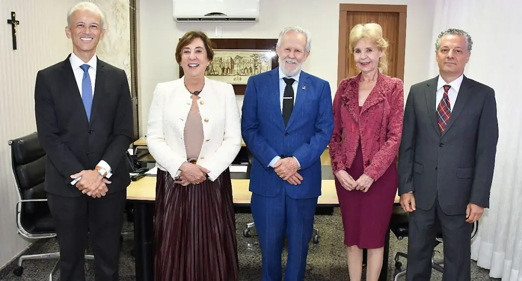 Ângela Issa Haonat é reconduzida ao TRE-TO como desembargadora substituta Ângela Issa Haonat é reconduzida ao TRE-TO como desembargadora substituta
