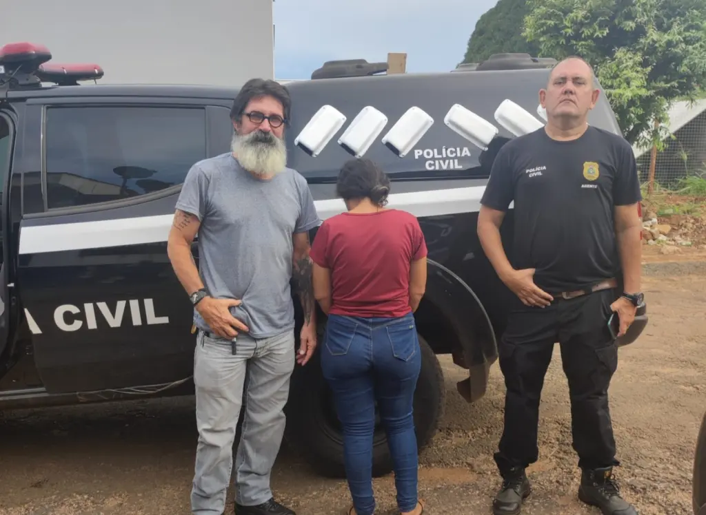Mulher investigada foi presa nesta terça-feira (15) — Foto: Divulgação/Polícia Civil