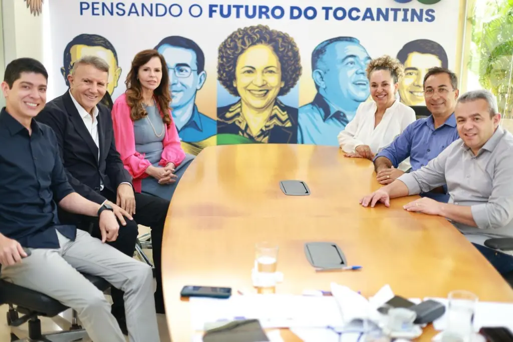 Prefeito Eduardo afirma ao anunciar apoio a senadora para o governo: “se meu pai Siqueira Campos estivesse aqui, ele estaria com Dorinha”