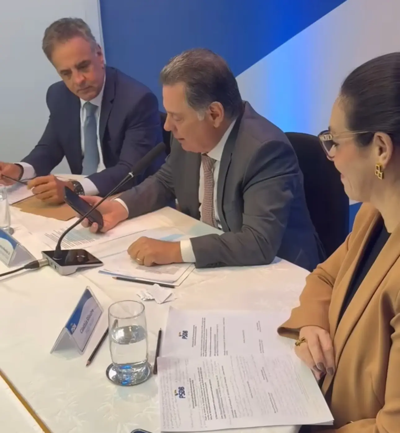 PSDB Nacional autoriza início das discussões para processo de fusão com o Podemos PSDB Nacional autoriza início das discussões para processo de fusão com o Podemos