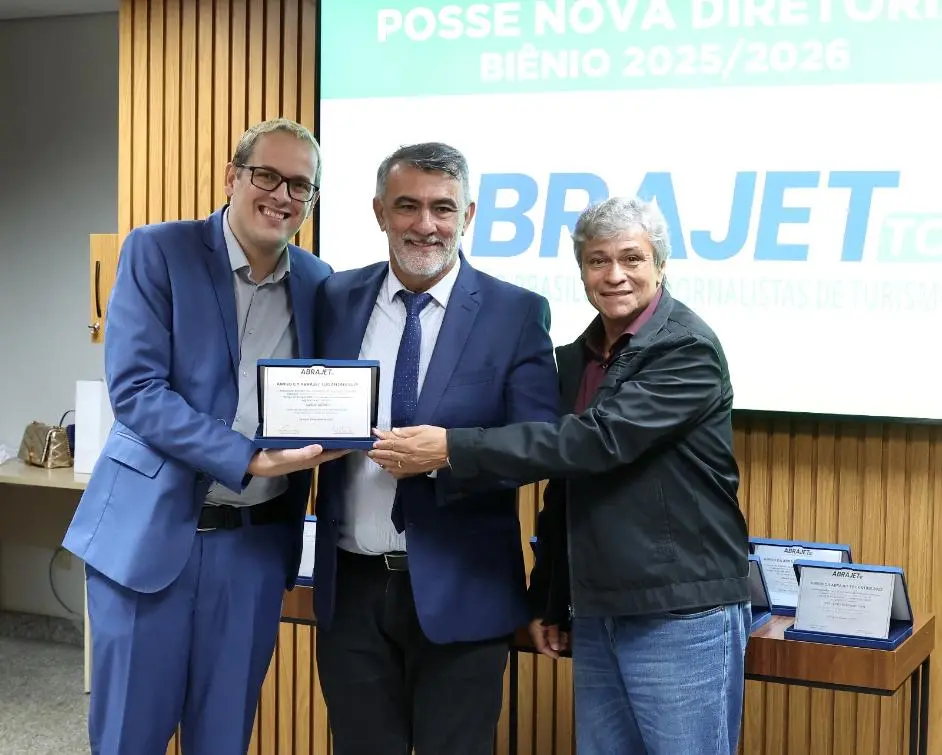 Abrajet Tocantins empossa nova diretoria e reconhece apoio da Aleto ao Turismo 