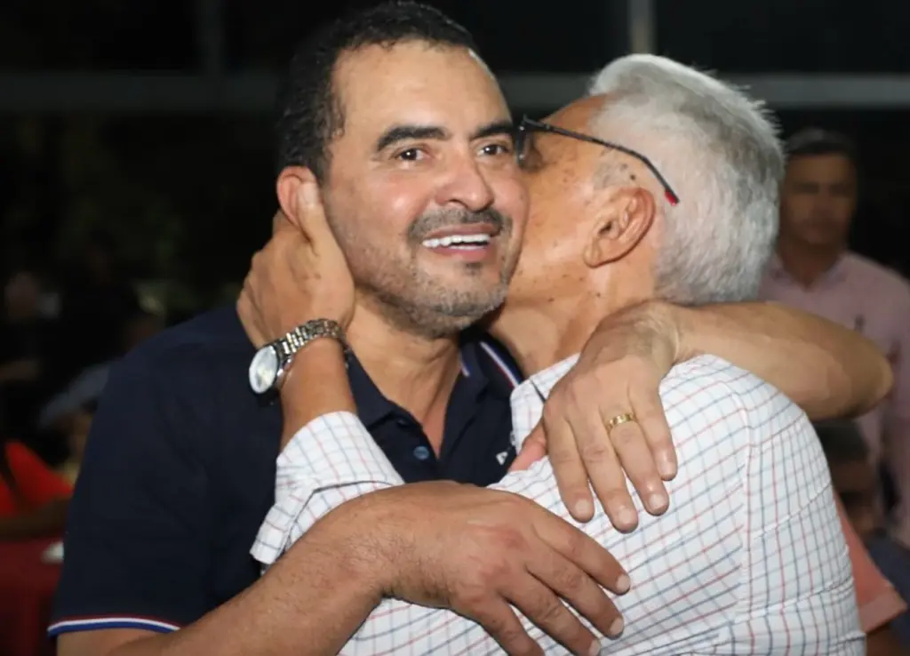 Fenelon Barbosa completa 85 anos e ganha homenagem do filho Wanderlei