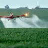 O Brasil figura entre os países que mais consomem agrotóxicos no mundo - Foto Agência Brasil