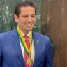 Parlamentar foi condecorado com a Medalha do Mérito Legislativo Pedro Ludovico Teixeira - Foto: Amanda Germiniani
