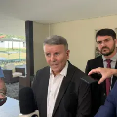 PF leva celular do prefeito Eduardo Siqueira que nega ter tido informação privilegiada sobre Operações