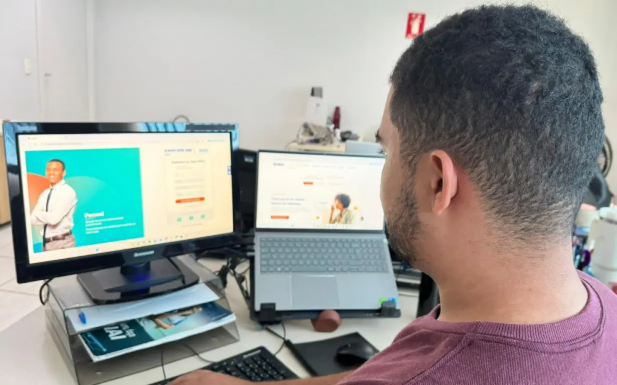 Com mais de 6,5 mil currículos cadastrados no Tocantins, Feira Contrate-me seleciona candidatos nos dias 5 e 6/06 Com mais de 6,5 mil currículos cadastrados no Tocantins, Feira Contrate-me seleciona candidatos nos dias 5 e 6/06