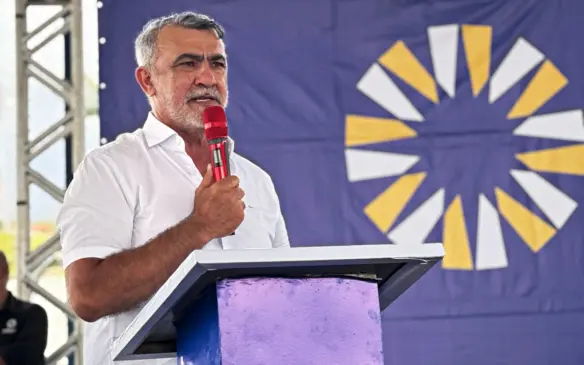 Amélio Cayres prestigia entrega de obras em Buriti do Tocantins e defende construção de hospital na cidade