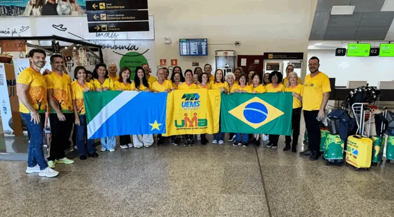 Comitiva de acadêmicos e professores do polo da UMA de Campo Grande embarcou na sexta-feira, 16, para participar da aula inaugural - Foto: Divulgação UMA 