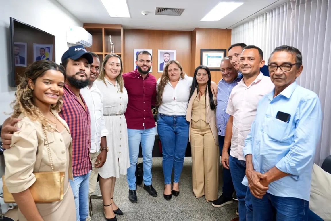 Rio Sono contará com nova van da saúde adquirida com emenda de Léo Barbosa