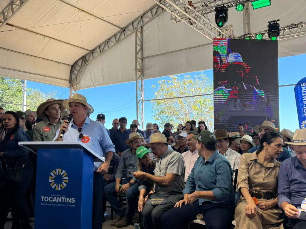 Abertura da Agrotins tem prefeitos e políticos em peso e apoio a campanha de arrecadação de alimentos; Big Jow: “é a evolução do nosso povo e da coisa pública”