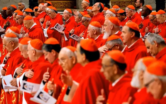 Conclave inicia escolha do novo papa - Foto: Mario Tama/Getty Images