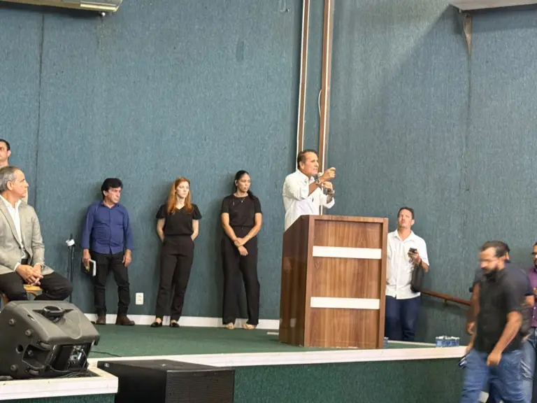 Posse da ATM: Gaguim aproveita discurso para reforçar seu apoio a Dorinha; Vicentinho Jr: “A bancada erra menos quando ouve os municípios”; Deputados trocam elogios públicos