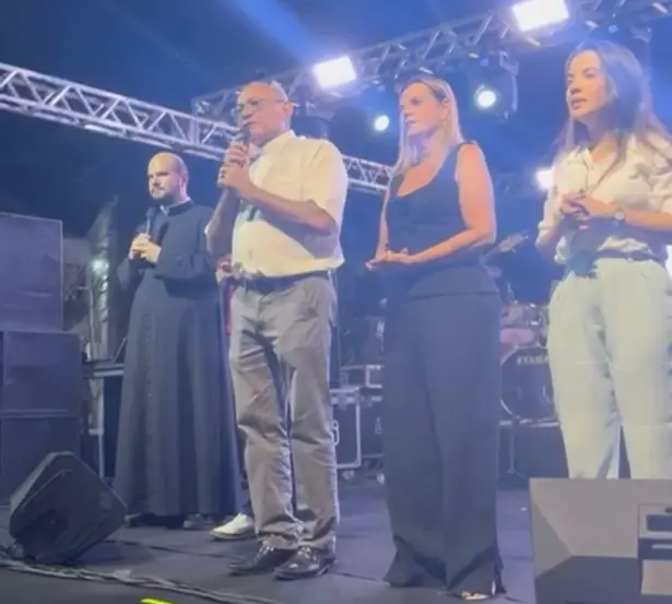 Com apoio de Cláudia Lelis, projeto “Cantando a Vida” anima os festejos da Catedral de Palmas