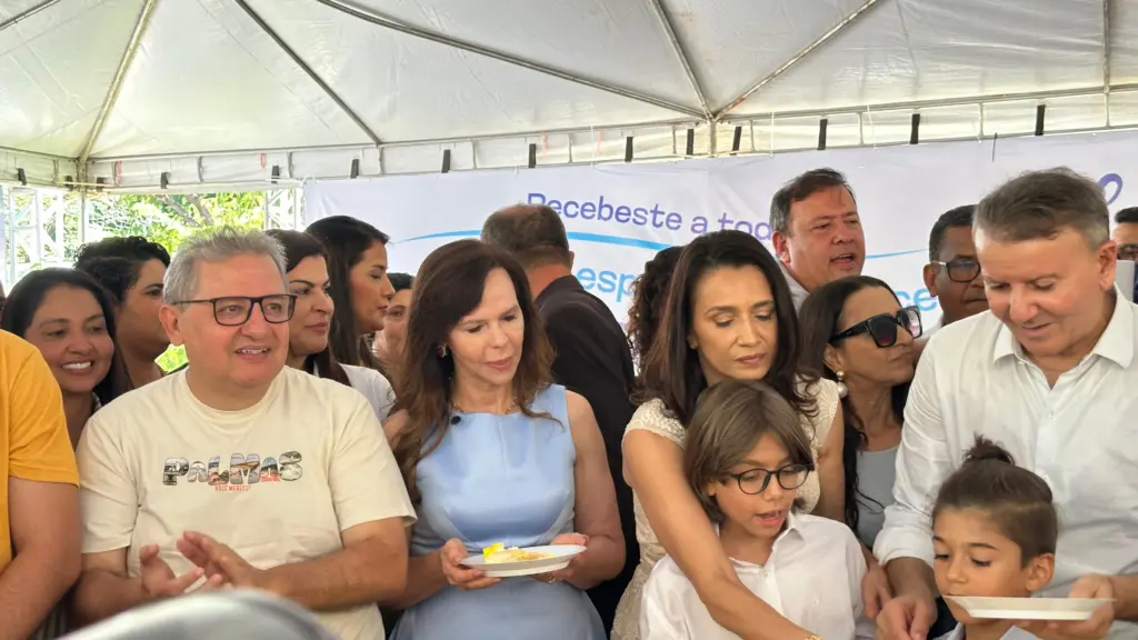 Senadora Professora Dorinha participa do evento de 36 anos de Palmas