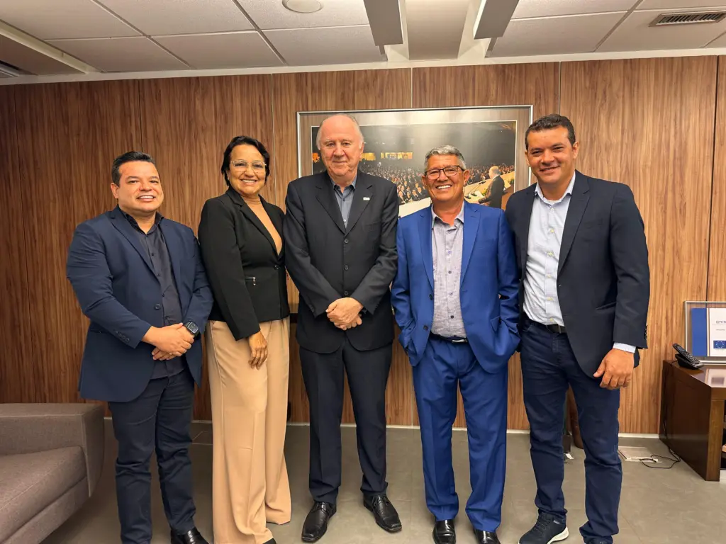 Presidente eleito da ATM, Big Jow, realiza visita institucional na CNM e debate pautas prioritárias do movimento municipalista  