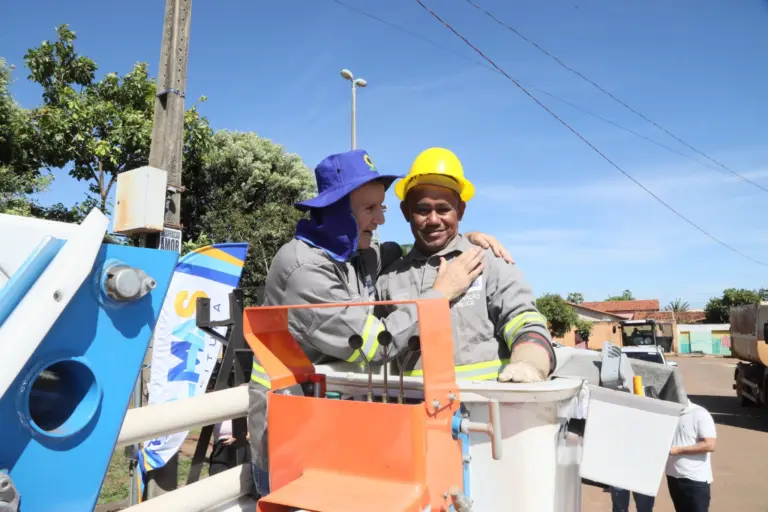 Prefeito Eduardo Siqueira deu início aos serviços da Operação Palmas Bem Cuidada na região norte – Foto: Edu Fortes 