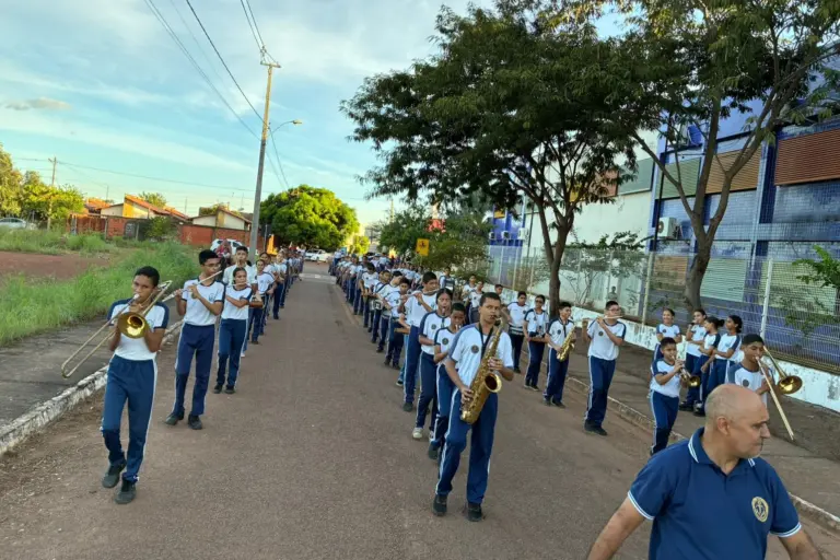 Alunos da ETI Almirante Tamandaré  – Foto: Divulgação