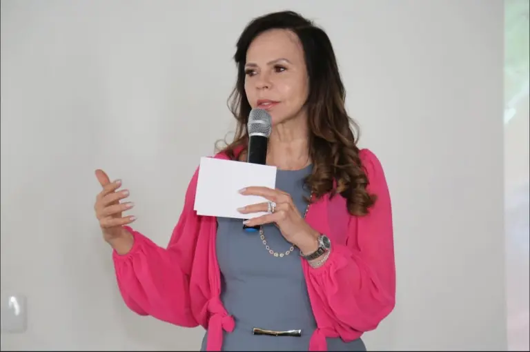 À Gazeta, Dorinha rechaça especulações, esclarece que pré-candidatura segue firme e nega conversas com Laurez: “meu diálogo é interno e dentro do meu grupo”