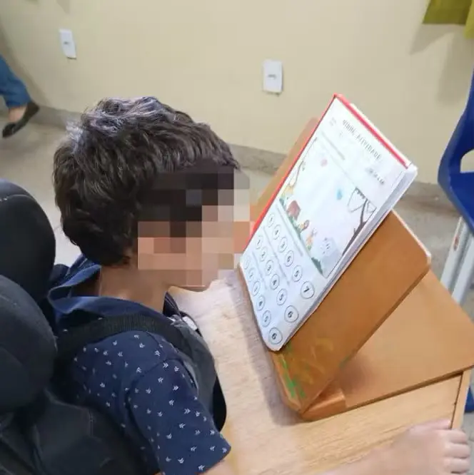 Menino de dez anos não consegue ter educação integral, diz mãe — Foto: Andressa Martins Souza/Arquivo Pessoal