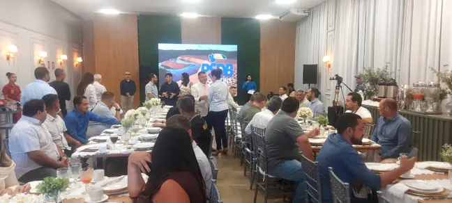 PSDB reúne membros na capital: Júnior Geo relembra 2024, comenta fusão com Podemos de Eduardo e afirma: “catitu fora do bando é comida de onça”; Mantoan anuncia licença