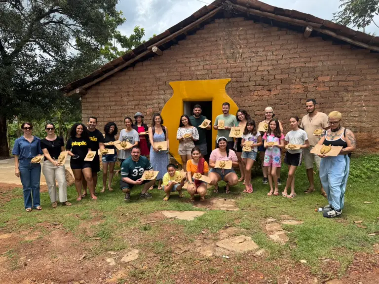 Ateliê Pote de Ouro oferece oficinas gratuitas de cerâmica para comunidade com programação especial em Taquaruçu 