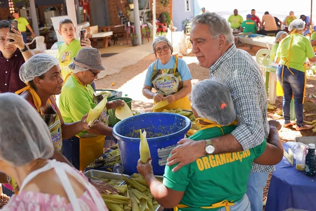 Vice Laurez retoma andanças e participa  da tradicional pamonhada dos Amigos em Pium
