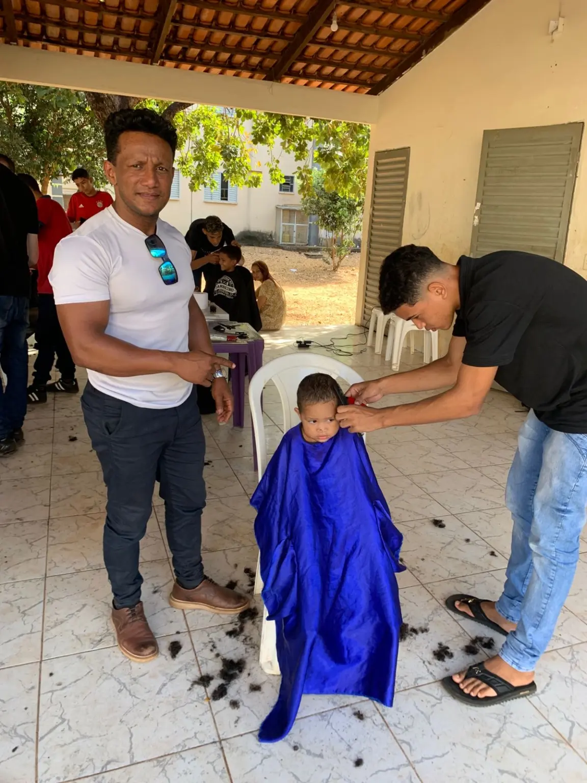Associação de moradores da 1306 Sul leva ação social de cortes de cabelo e terá curso de libras Associação de moradores da 1306 Sul leva ação social de cortes de cabelo e terá curso de libras