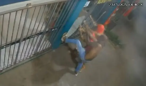 Criminosos furtam ótica na região central de Palmas — Foto: Reprodução/TV Anhanguera