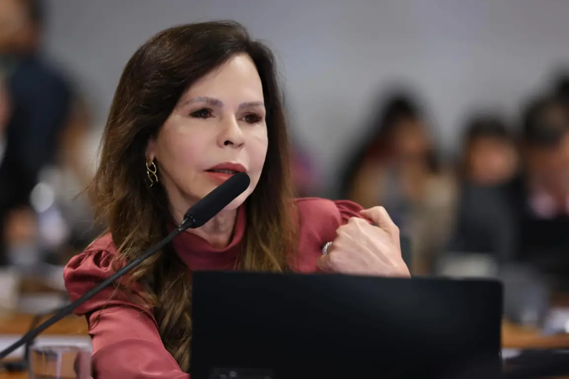 Senadora Professora Dorinha critica tentativas de retrocesso nas candidaturas femininas durante debate sobre novo Código Eleitoral Senadora Professora Dorinha critica tentativas de retrocesso nas candidaturas femininas durante debate sobre novo Código Eleitoral