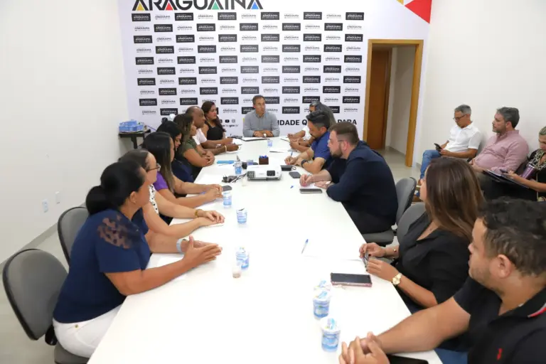 Professores precisarão repor as aulas para que não haja prejuízo aos estudantes das escolas municipais de Araguaína e os pontos dos servidores que não estiveram em sala de aula neste período de paralisação ilegal serão cortados 