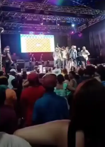 Caso aconteceu durante apresentação de cantor sertanejo em Cavalgada — Foto: Reprodução/ Portal O Norte

