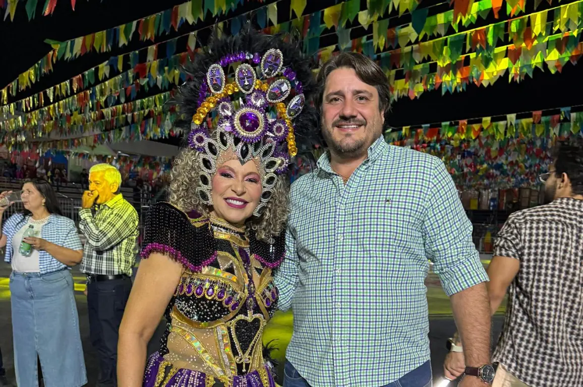 Eduardo Fortes participa do Arraiá da Amizade, parabeniza Josi e destaca movimento na economia