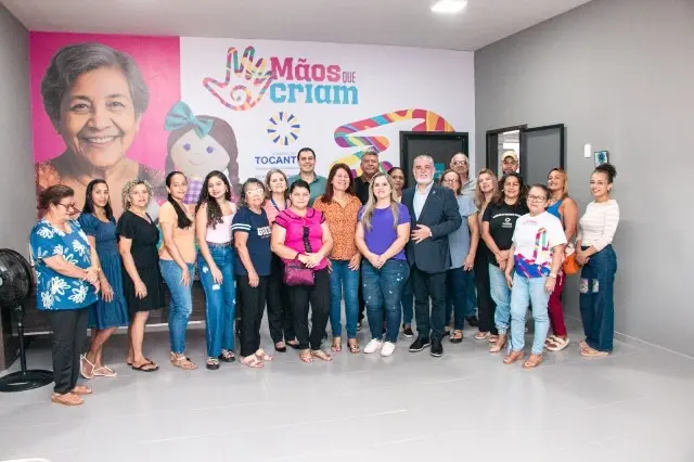 lunos dos cursos de cabeleireiro, designer de sobrancelhas e tranças e penteados da Inclusão Produtiva da Setas - Foto: Carlessandro Souza/Governo do Tocantins