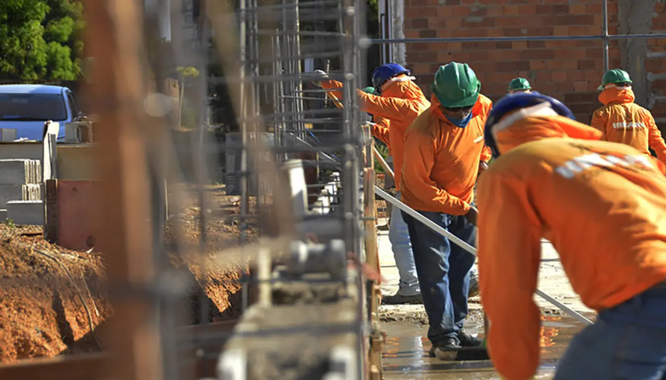 Tocantins está entre os cinco estados do Brasil que mais criaram empregos na construção civil em 2025 Tocantins está entre os cinco estados do Brasil que mais criaram empregos na construção civil em 2025