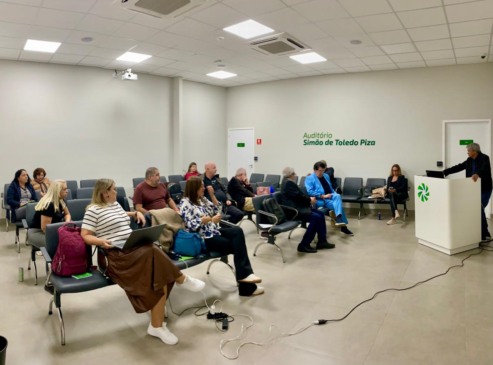 Abrajet Nacional discute planos e ações durante reunião em Socorro