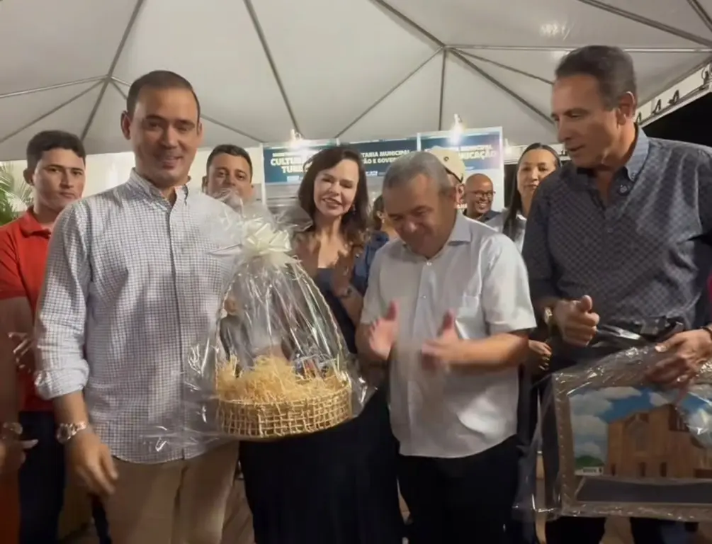 Em Porto, Vicentinho anuncia a Ronivon R$ 2,8 milhões em emendas e rende elogios a Dorinha e Gaguim