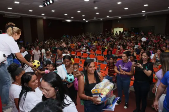 Ação da Prefeitura de Palmas e da ONG Love Together Brasil beneficia 1500 pessoas na Capital